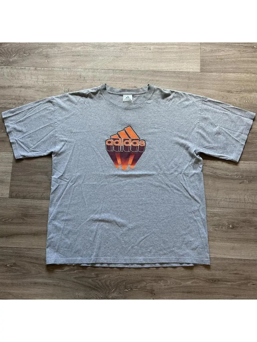 Vintage‎ y2k Adidas Grey Graphic t shirt size XL 90’s